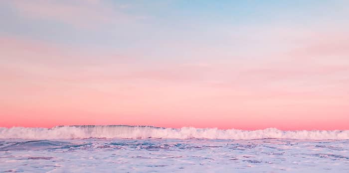 pink horizon over crashing waves - hypnosis for anxiety guide